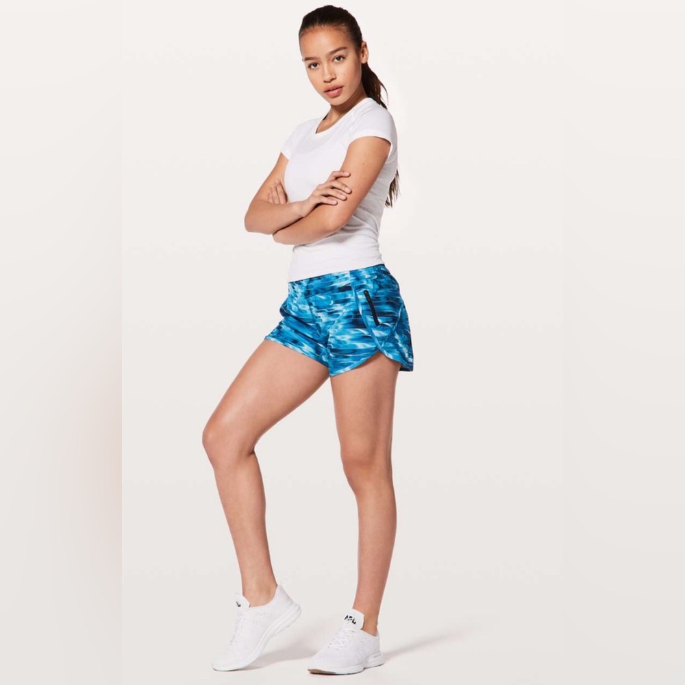 Lululemon Tracker Short V *4"
Tidal Multi